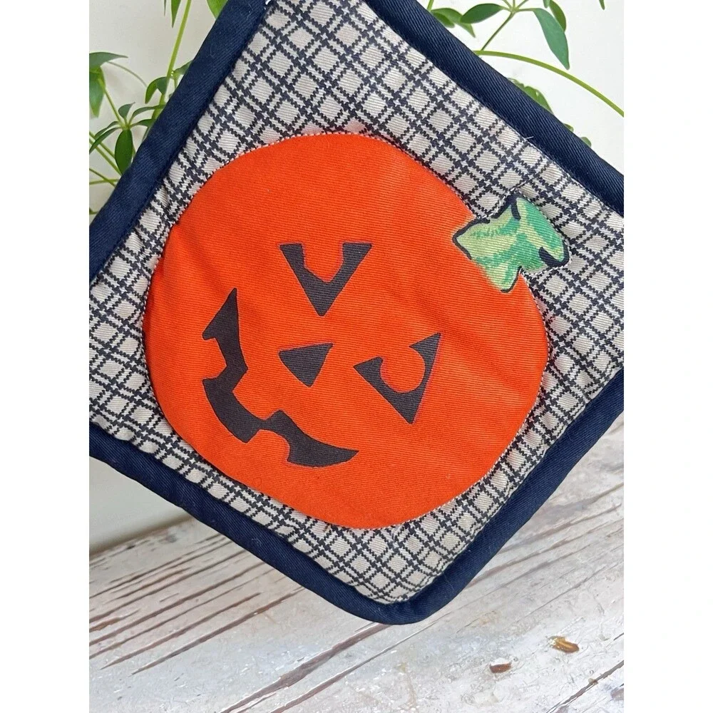 Vintage Happy Halloween Jack O Lantern Oven Stovetop Pot Holder 8”x8” Nostalgia